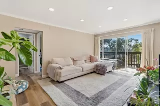 Photo #1: 260017312 Listing