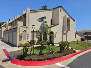 Photo #2: 260017347 Listing