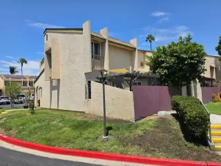 Photo #3: 260017347 Listing