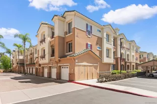 Browse active condo listings in THE HEIGHTS