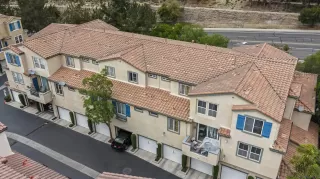 Photo #1: 260017454 Listing