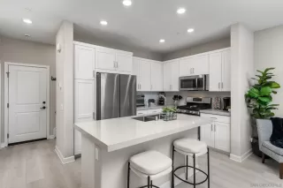 Photo #4: 260017486 Listing