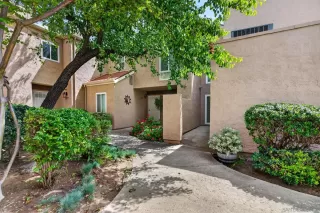 Photo #1: 260017521 Listing