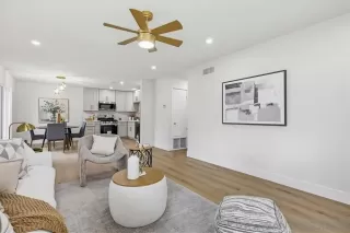 Photo #3: 260017522 Listing
