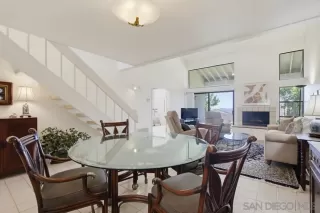 Photo #2: 260017525 Listing