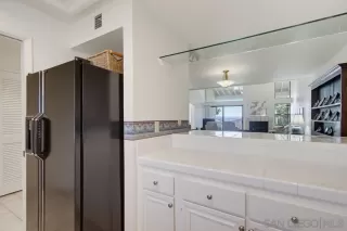 Photo #5: 260017525 Listing