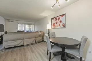 Photo #3: 260017535 Listing