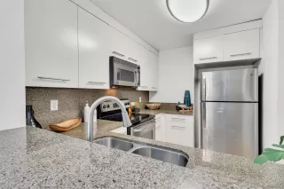 Photo #3: 260017568 Listing 