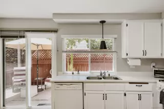 Photo #4: 260017586 Listing