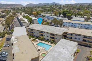 Photo #3: 260017597 Listing