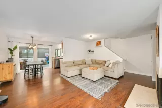 Photo #4: 260017614 Listing