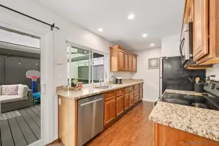 Photo #6: 260017614 Listing