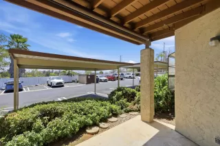 Photo #5: 260017618 Listing