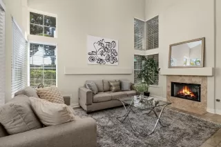 Photo #5: 260017634 Listing