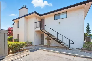 Photo #3: 260017642 Listing