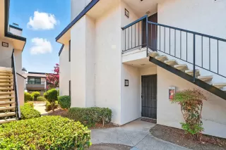 Photo #4: 260017642 Listing