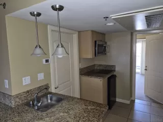 Photo #2: 260017657 Listing