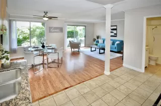 Photo #3: 260017665 Listing