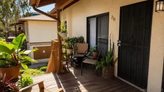 Photo #2: 260017681 Listing