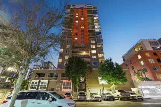 Photo #3: 260017685 Listing