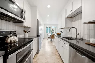Photo #2: 260017690 Listing