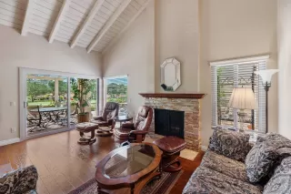Photo #2: 260017706 Listing