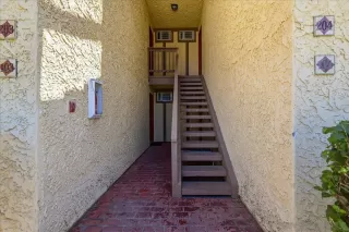 Photo #4: 260017718 Listing
