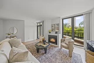 Photo #4: 260017759 Listing