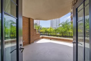 Photo #5: 260017759 Listing