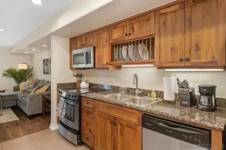 Photo #4: 260017791 Listing