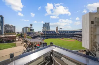 More Details about MLS # 2600178 : 325 7TH AVE UNIT 1901