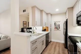 Photo #6: 260017854 Listing