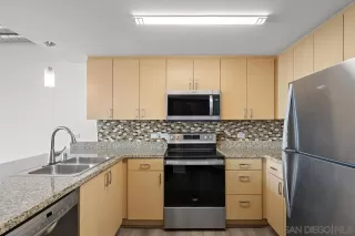 Photo #6: 260017866 Listing