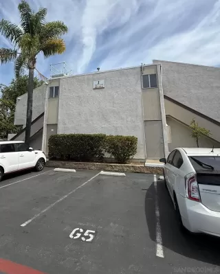 Photo #2: 260017871 Listing