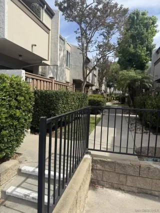 Photo #3: 260017871 Listing