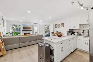 Photo #5: 260017877 Listing