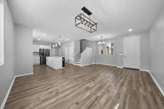 Photo #3: 260017909 Listing