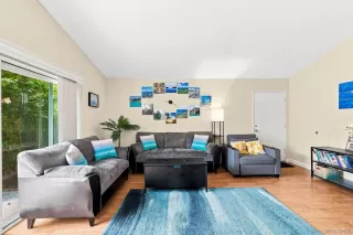 Photo #4: 260017924 Listing