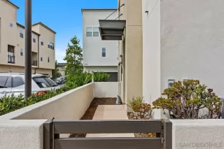 Photo #1: 260017954 Listing 