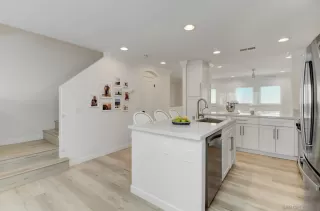 Photo #1: 260017979 Listing