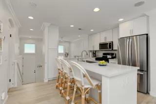 Photo #5: 260017979 Listing