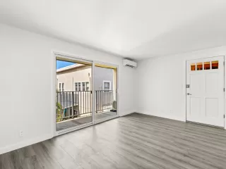 Photo #6: 260017987 Listing