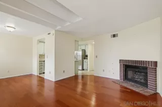 Photo #2: 260017997 Listing