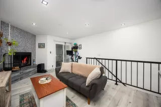 Photo #4: 260018019 Listing