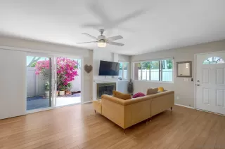 Photo #3: 260018026 Listing