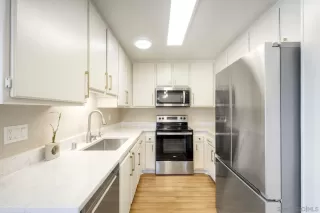 Photo #4: 260018026 Listing