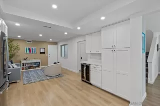 Photo #3: 260018044 Listing