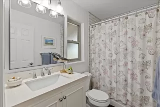 Photo #6: 260018044 Listing