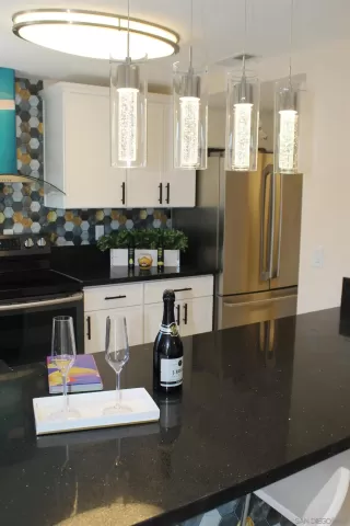 Photo #1: 260018061 Listing