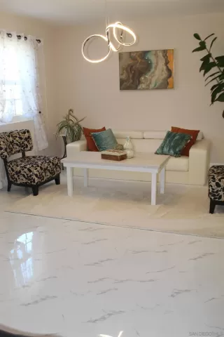 Photo #6: 260018061 Listing